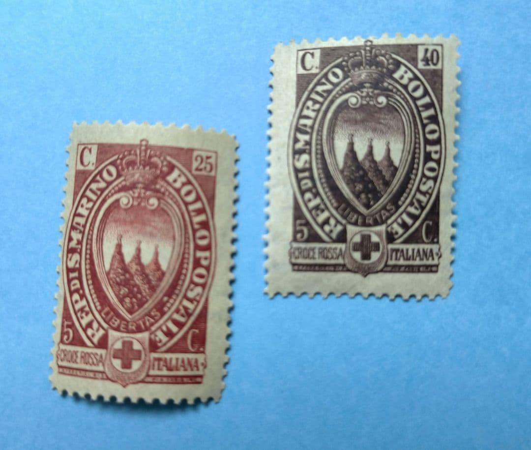 2808 外国切手 サンマリノ 1923年 レア古切手慈善 紋章 7種 未使用