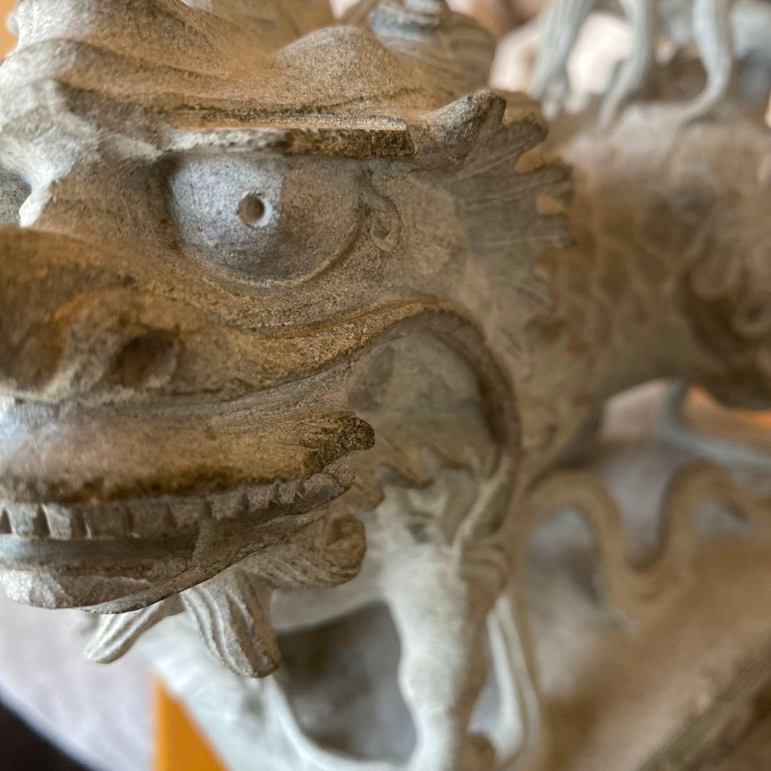 仏教美術　石像彫刻　天然石　獅子　狛犬　高さ約23cm　骨董