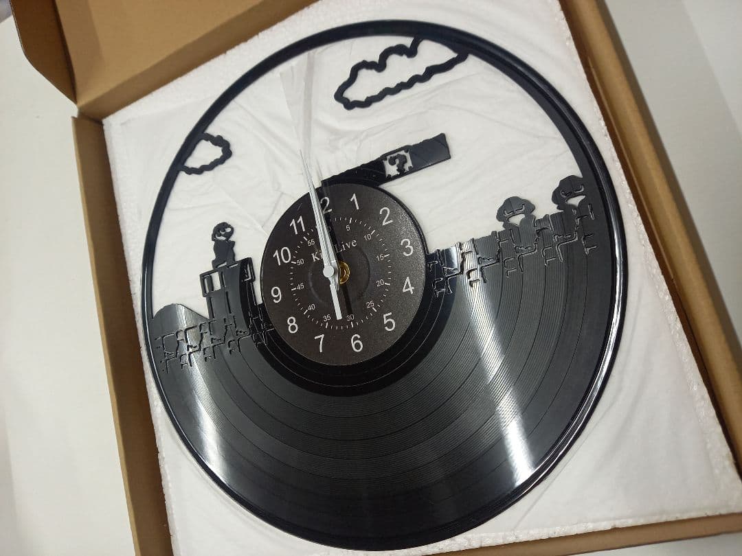 【秀逸の一品シリーズ③】極希 新品 スーパーマリオ デザイン レコード切出 時計