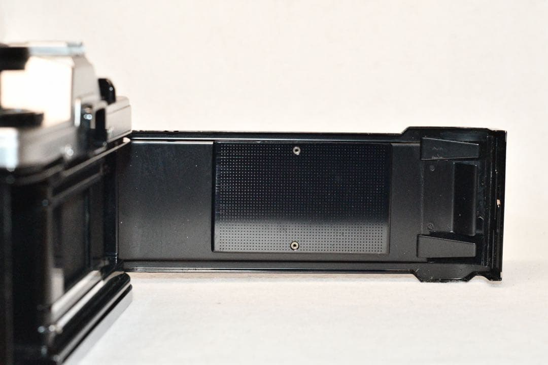 《動作品》OLYMPUS OM10+ZOOMレンズ a414