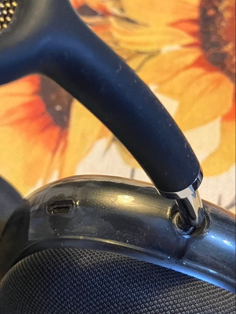 か*い様 AirPods MAX スペースグレー