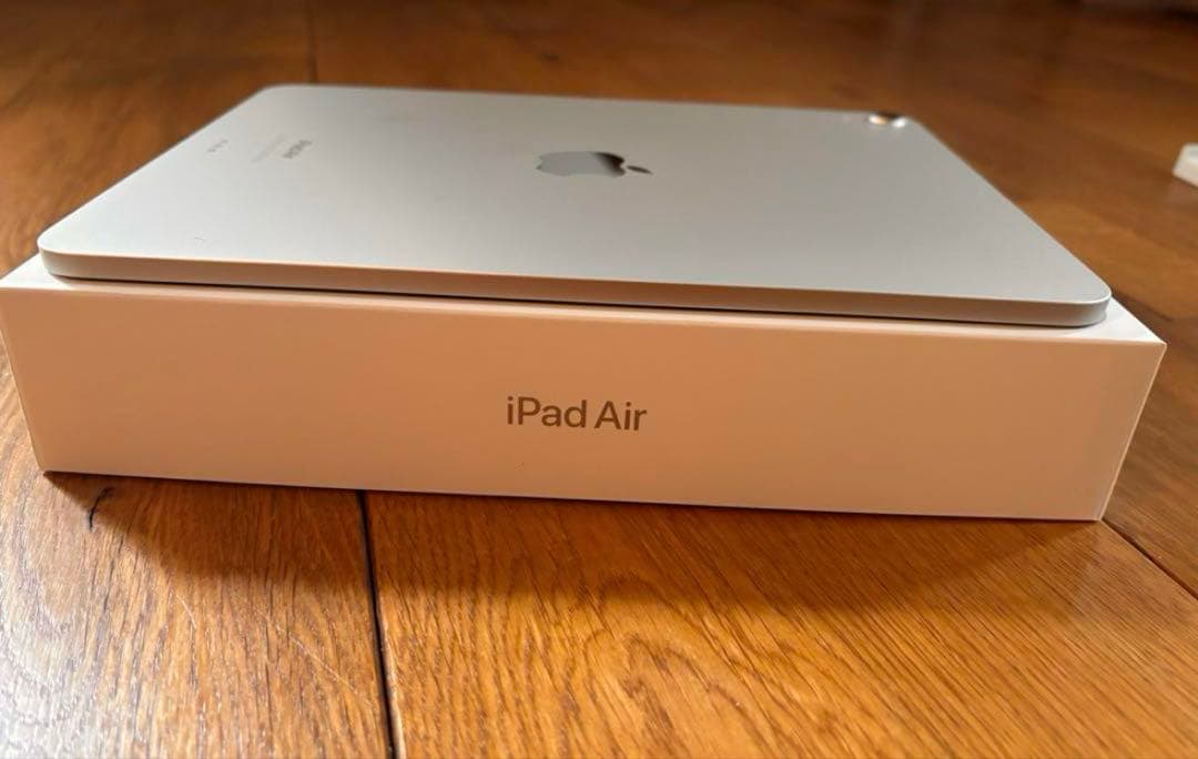 Apple iPad Air (256GB )Wi-Fi 本体/スターライト