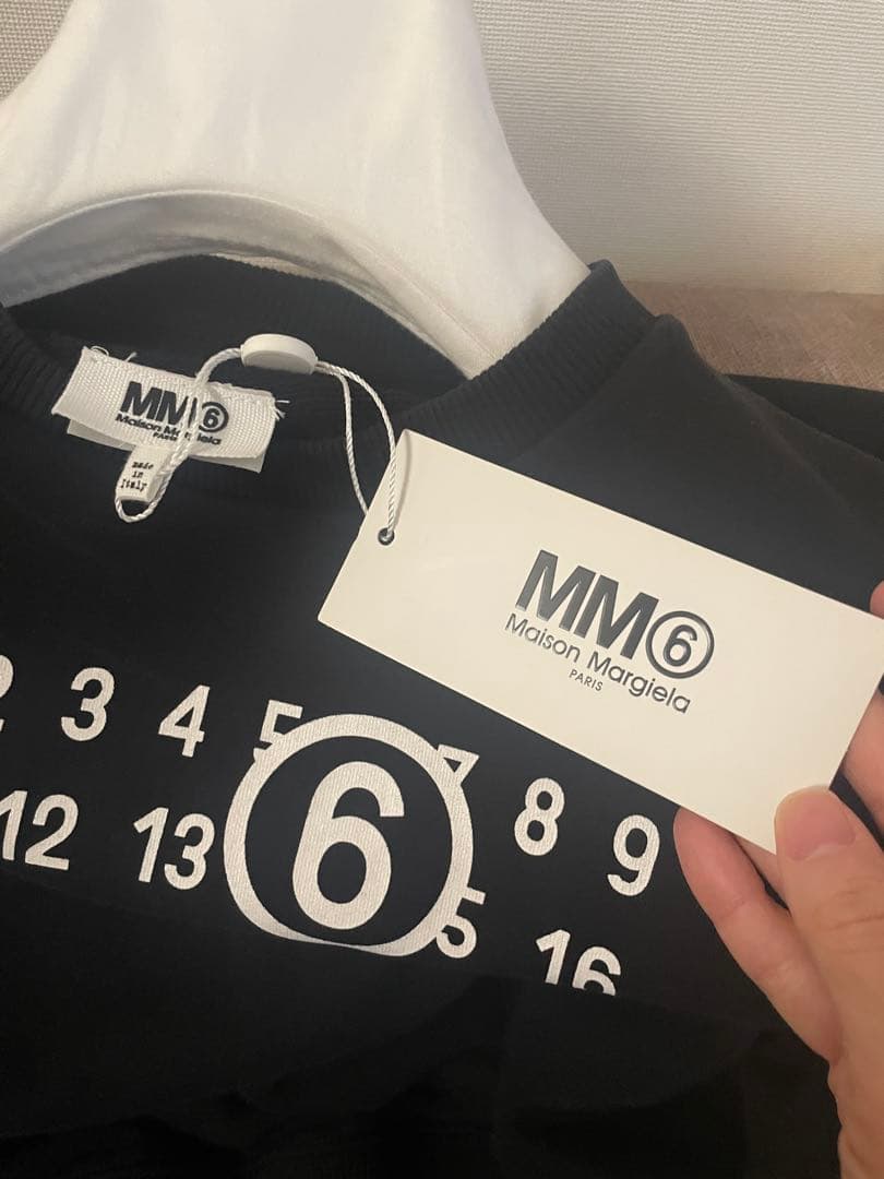 【新品未使用】 MM6 クロップド スウェット ブラック