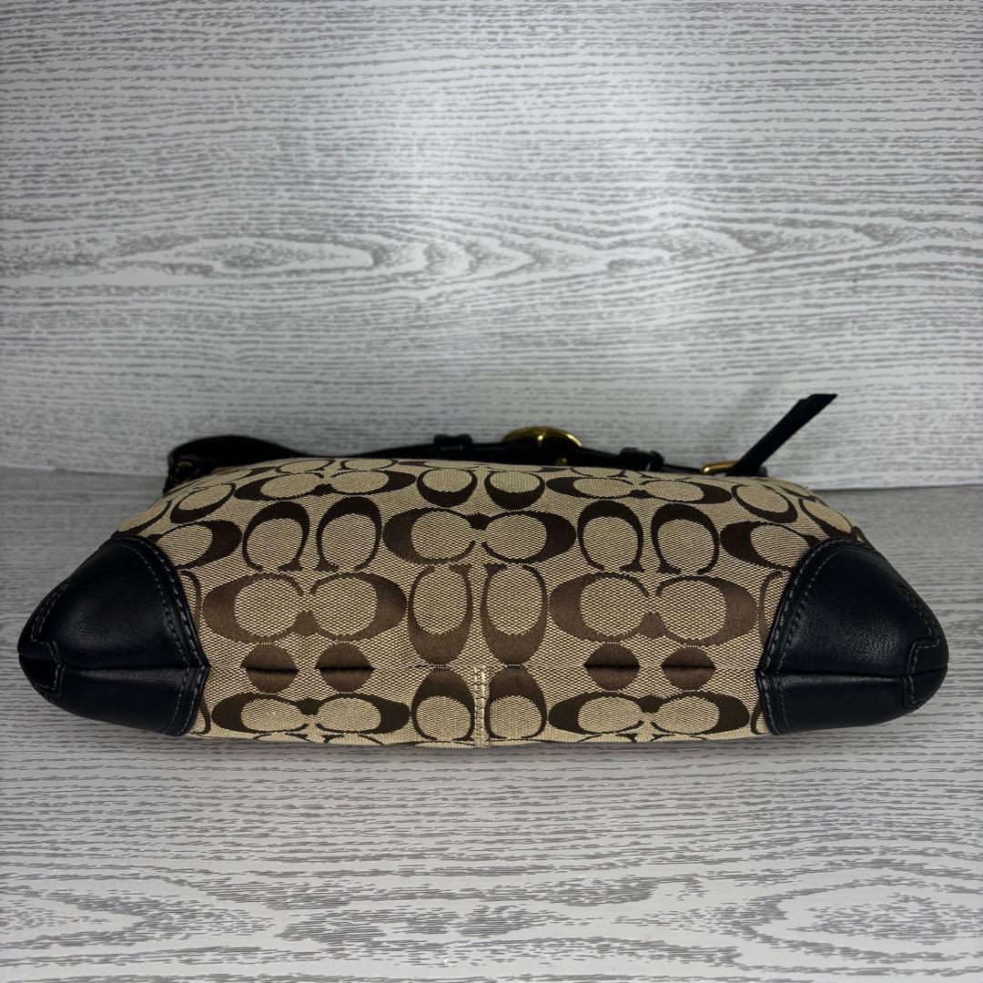 極美品　COACH コーチ　ワンショルダーバッグ　　S8028