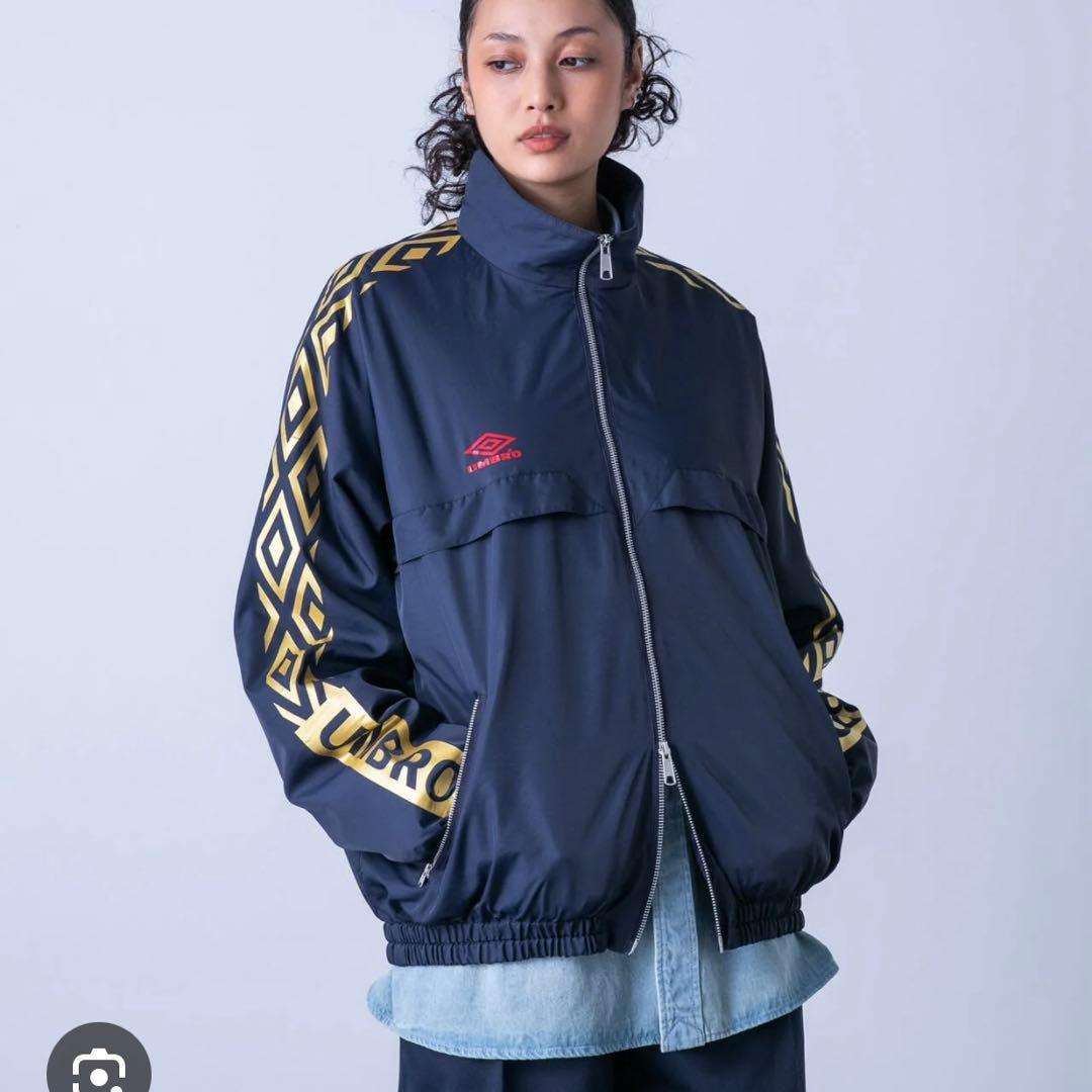 半額以下 UMBRO セットアップ 上下 HOTEL PALACE オテルパラス