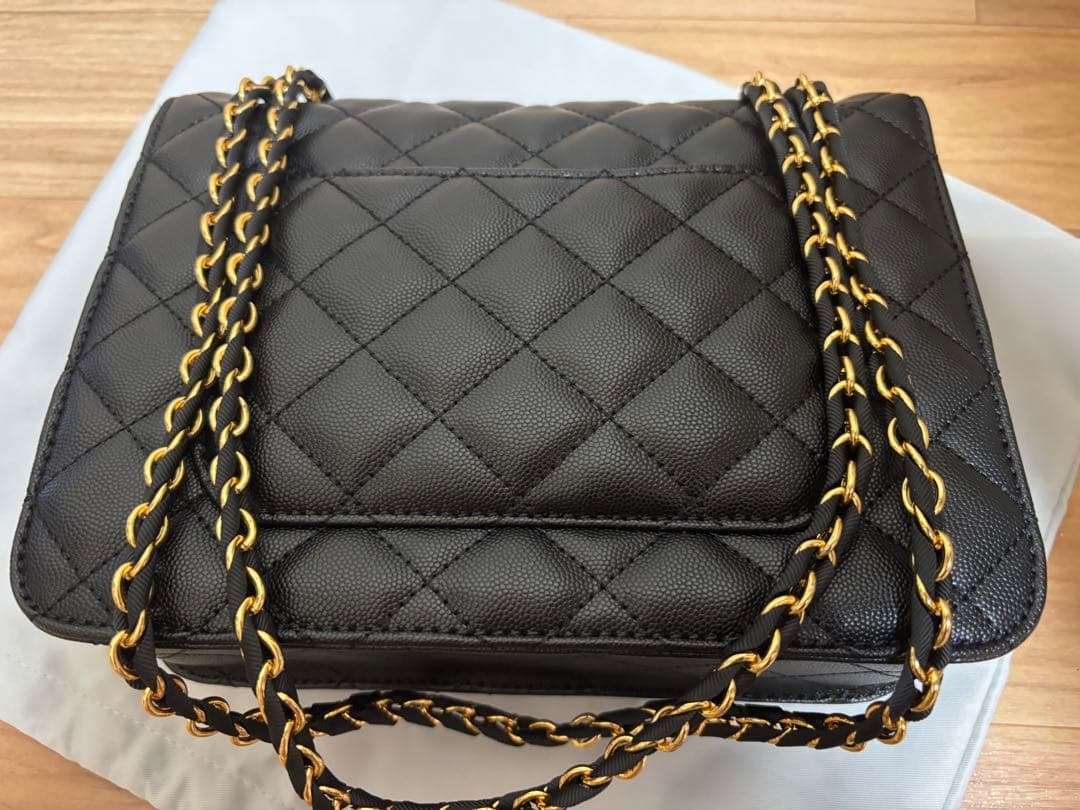 チャールズアンドキース　クレシダ キルトチェーンストラップバッグ