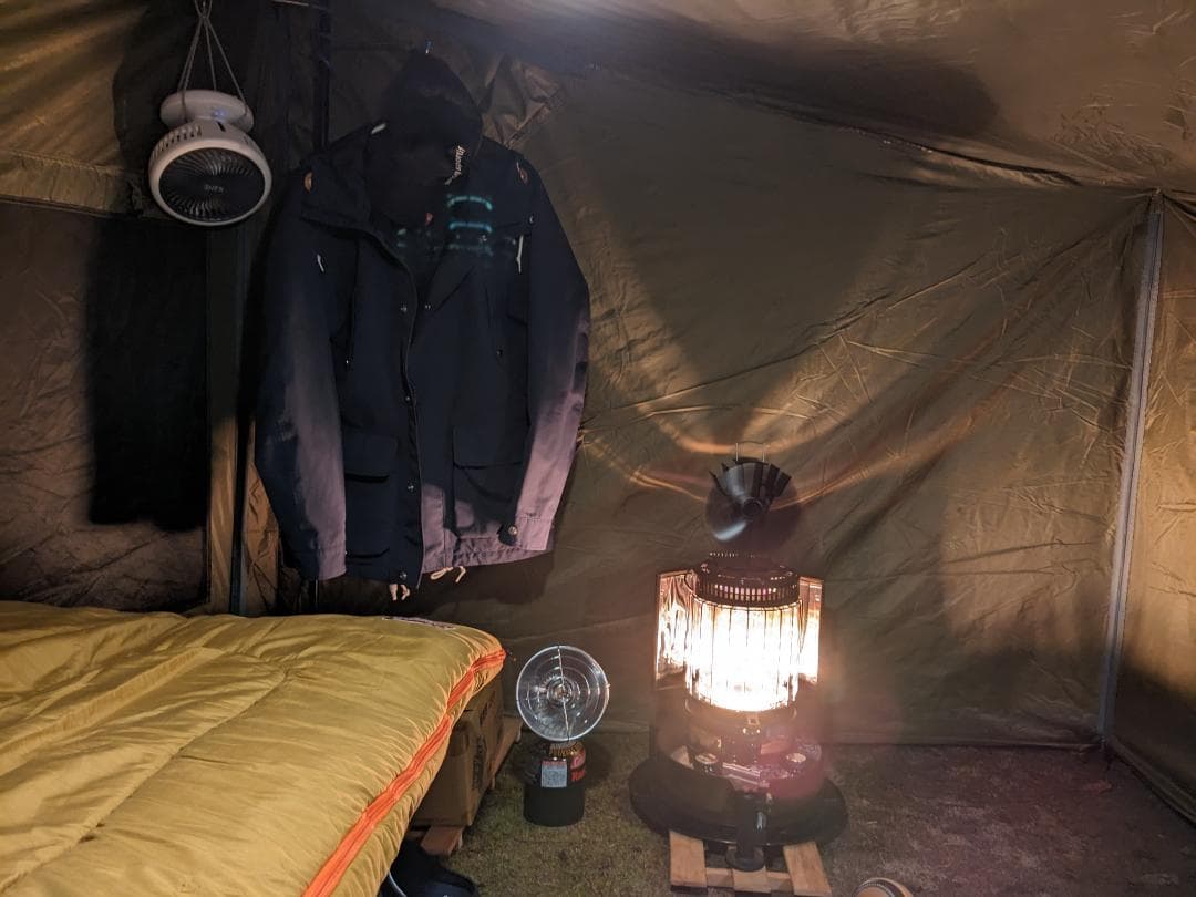 revoタープsolo ウォールセット　ポール・ペグ付き