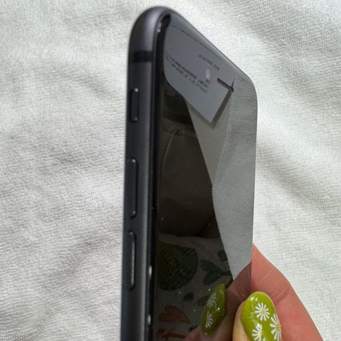 Elégance様 【美品】　Apple iPhone 8 バッテリー100％