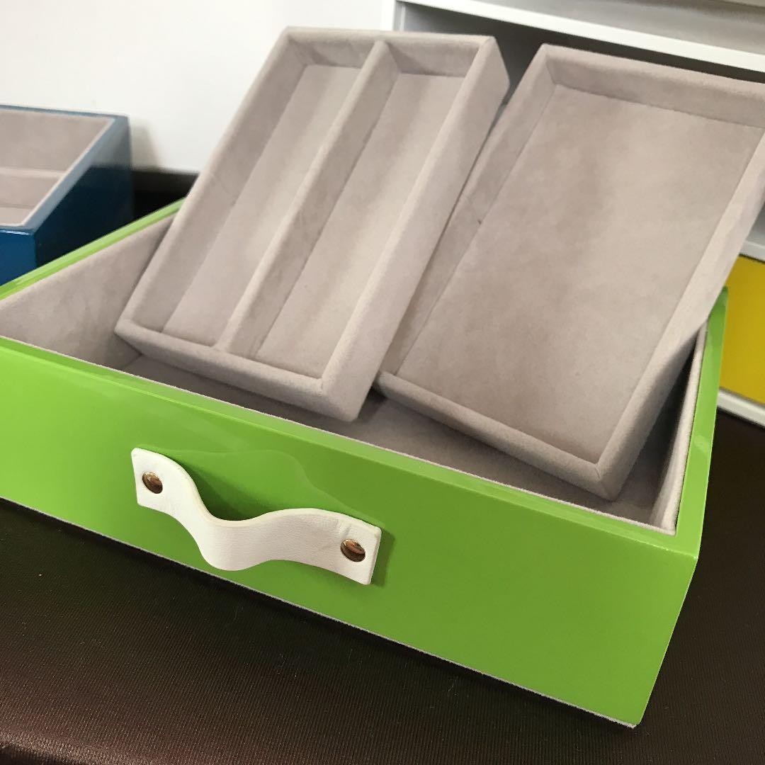 LAZY SUSAN ジュエリーボックス　ジュエリーケース　箱付き