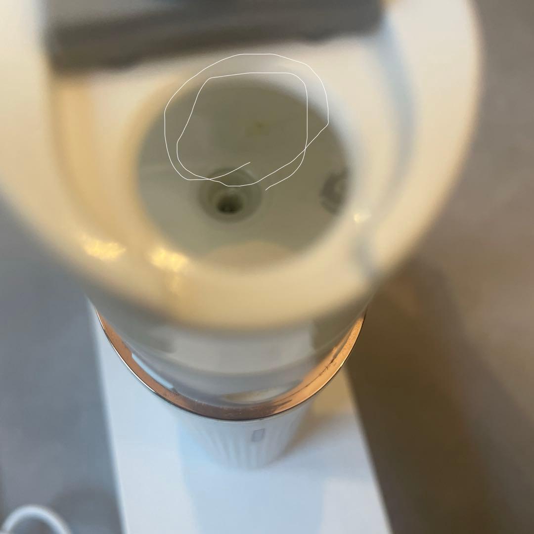 Ruby- Cell ハンディ美顔器 自動充電付き