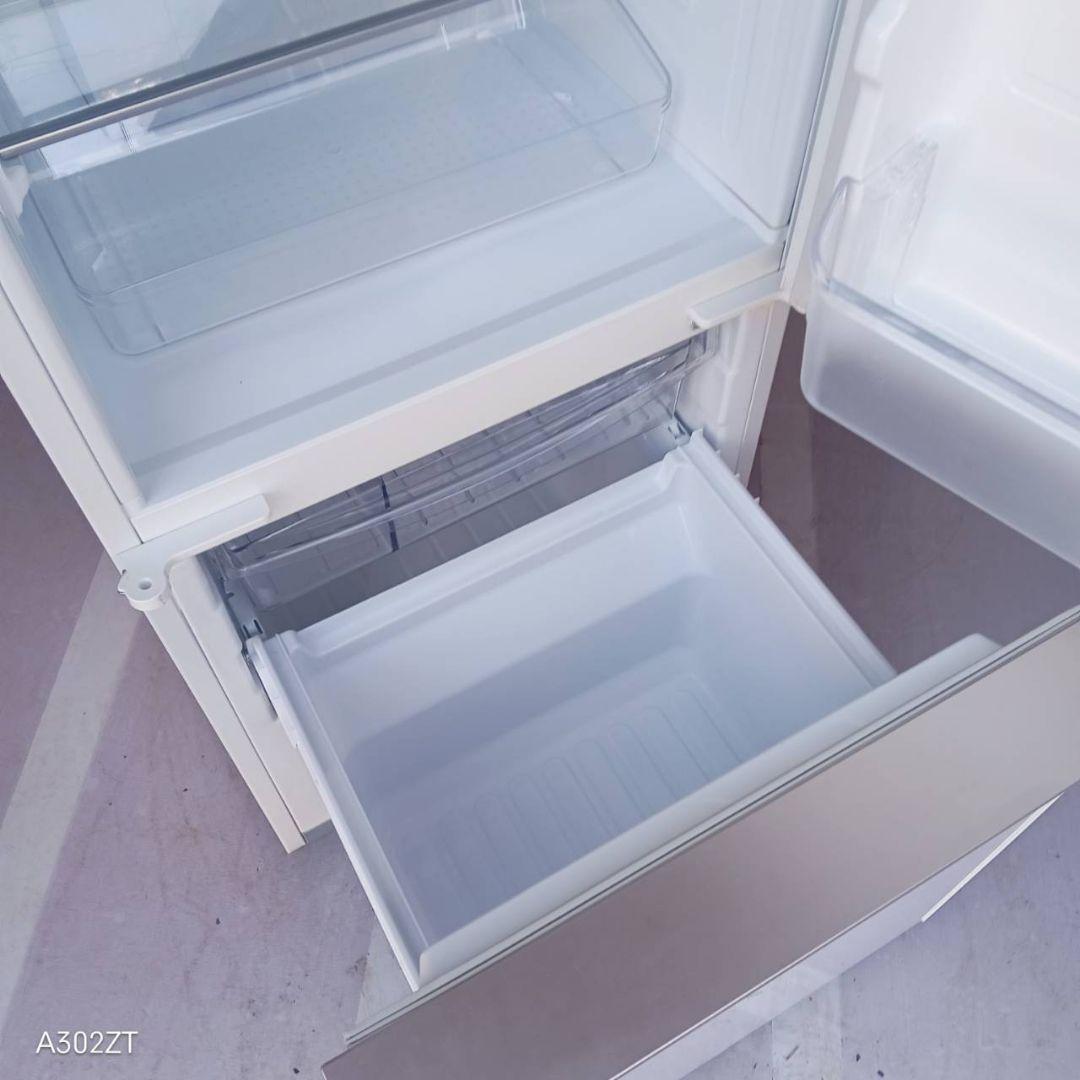 D08A3 設置まで対応 SHARP　ガラスデザイン冷蔵庫　137L