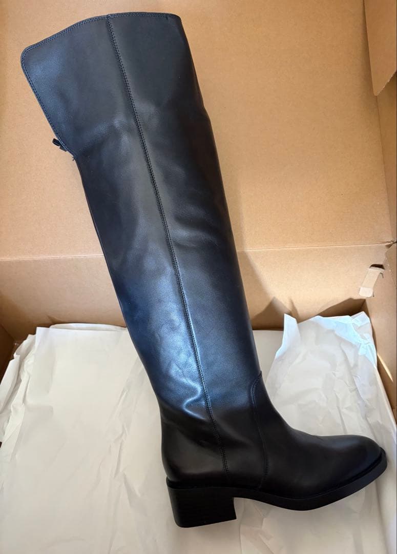 はな様 御専用　ZARAレザーニーハイブーツ