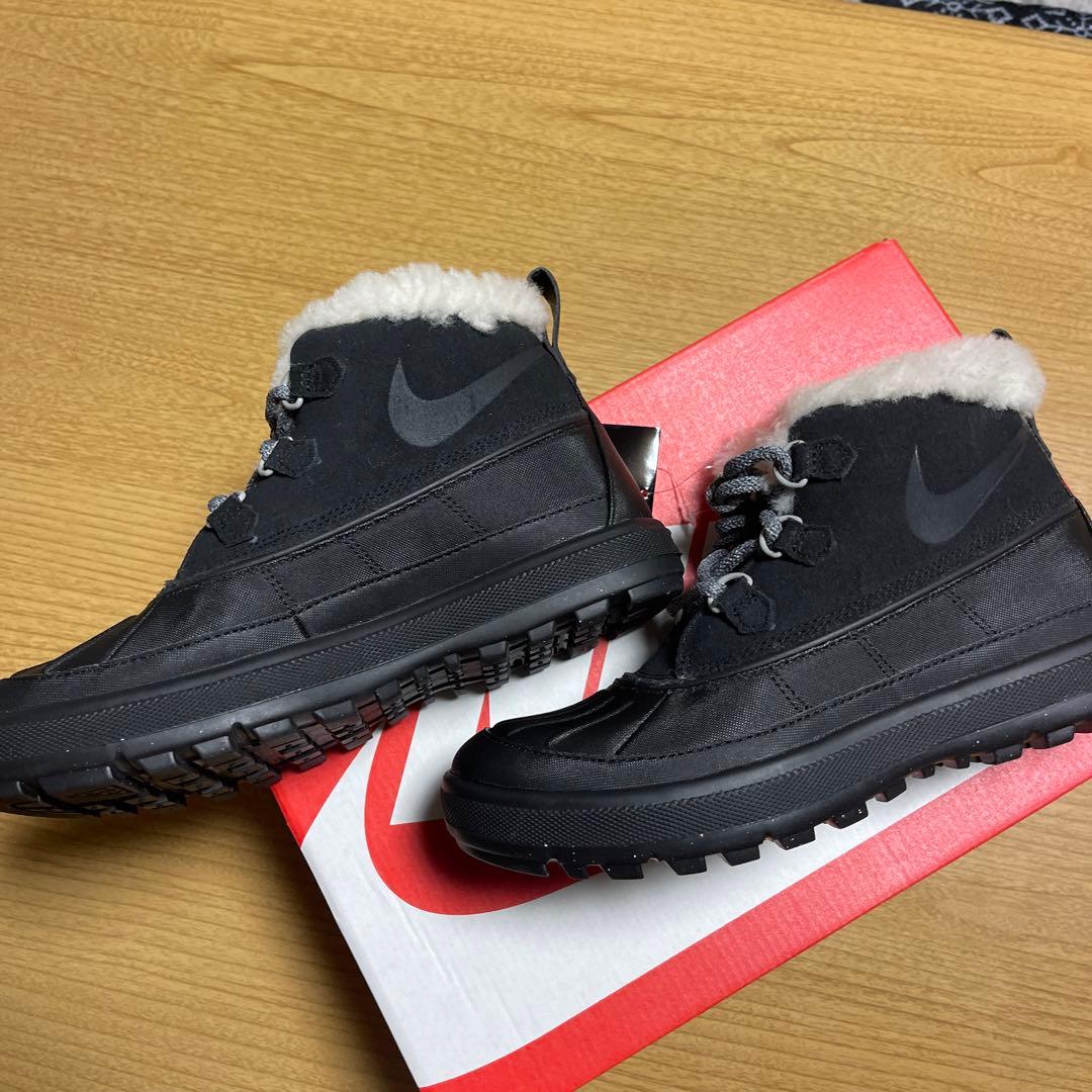 Nike ファー付きブーツ ウッドサイドチャッカ2ブラック新品　24.5㎝