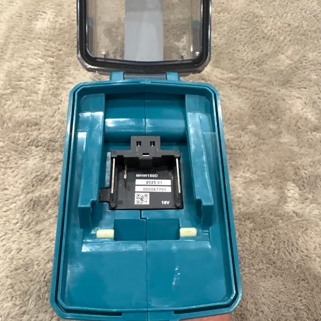 マキタ 充電式洗浄機　MHW180D 18Vバッテリ、ペットボトルアダプタ付