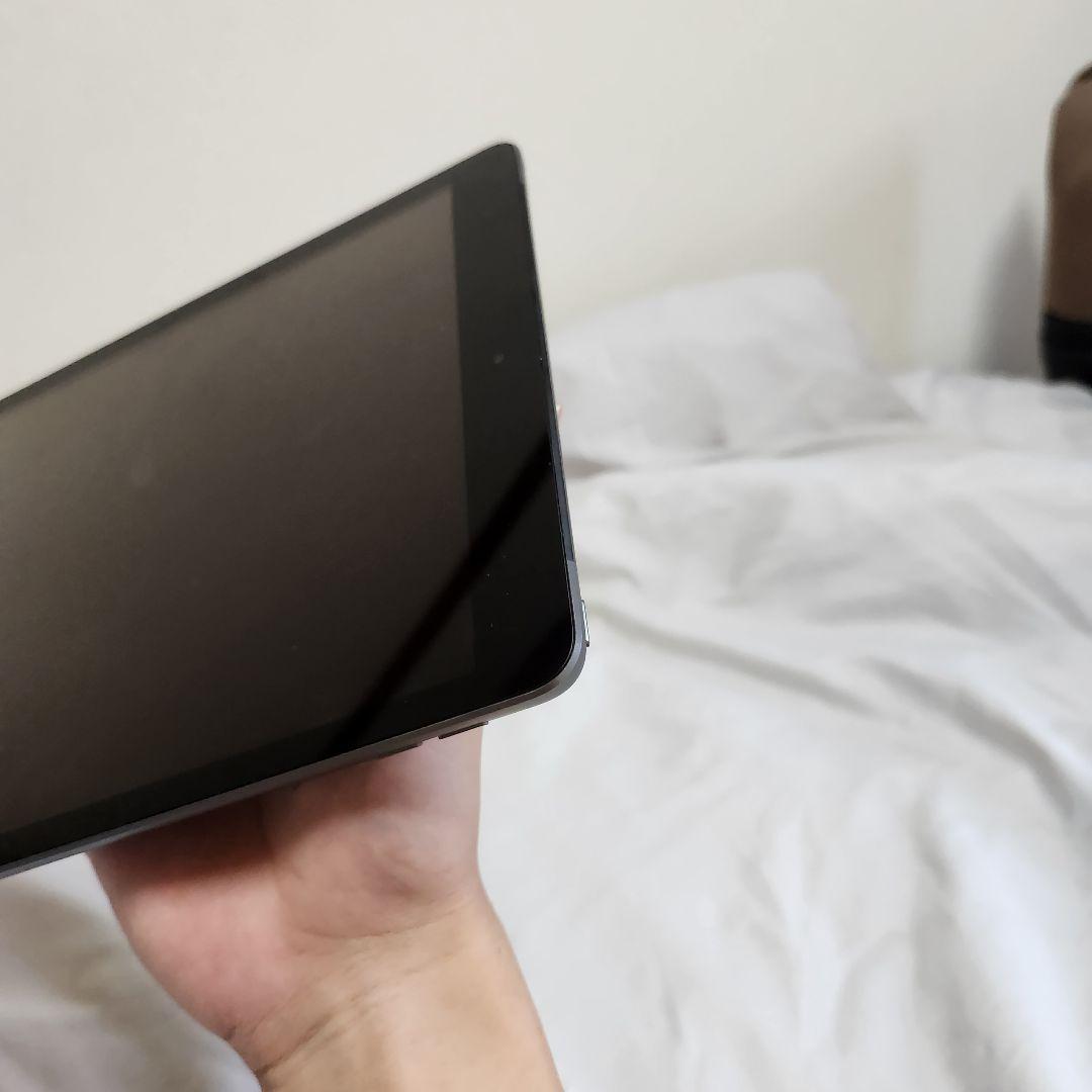 Apple iPad 第7世代 バッテリー容量100% SIM フリー