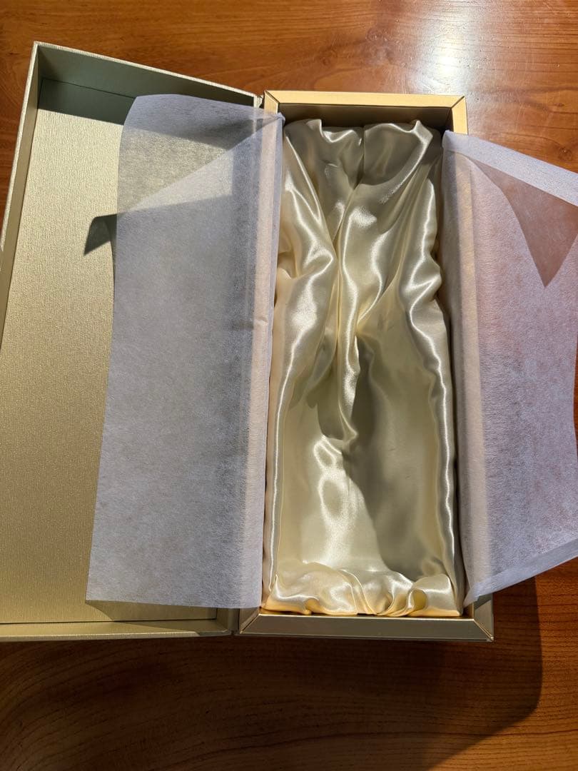 ワ*ン様 十四代龍泉 隼　720ml 空瓶　化粧箱付き2025年