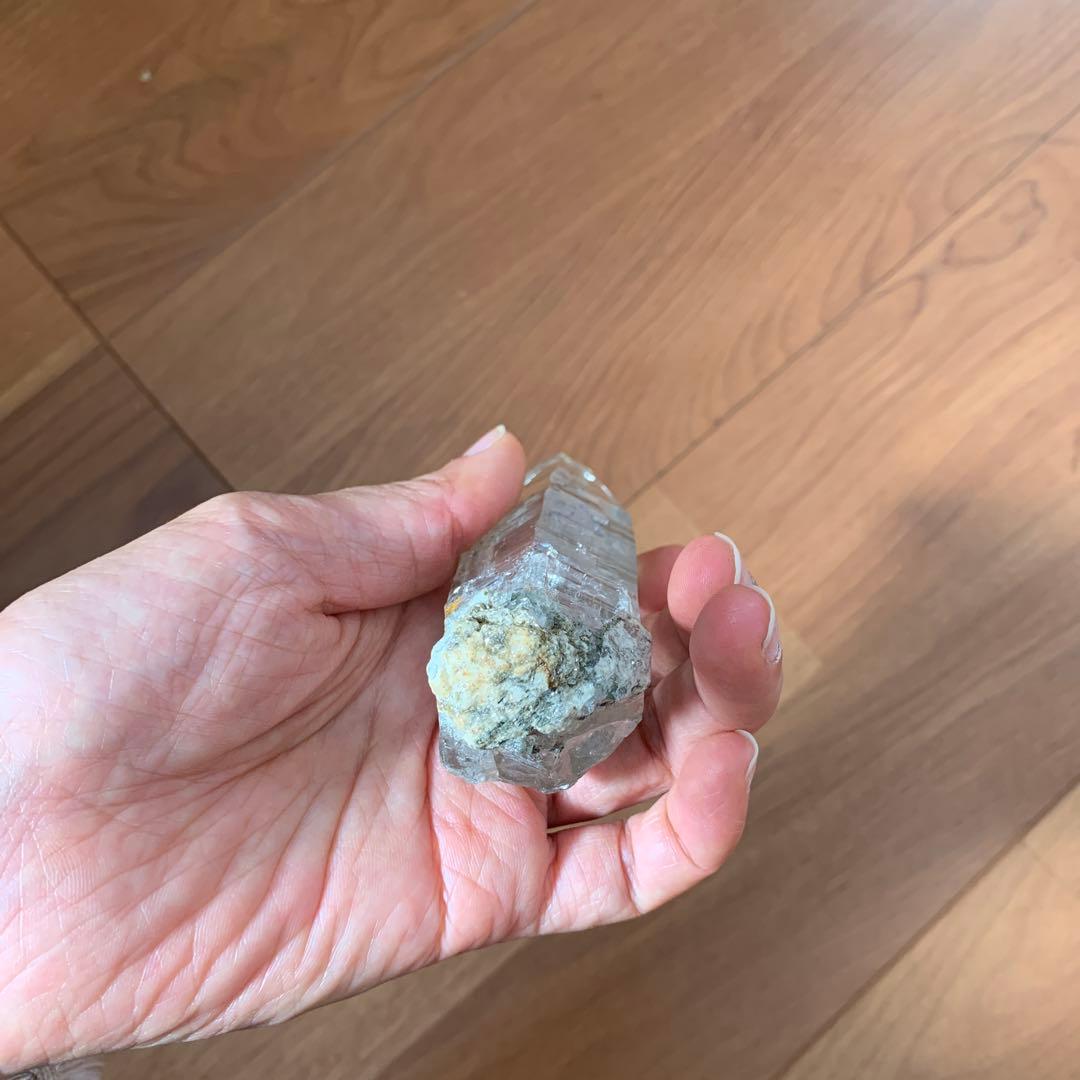 ヒマラヤ水晶　パキスタン　透明度最高レベル