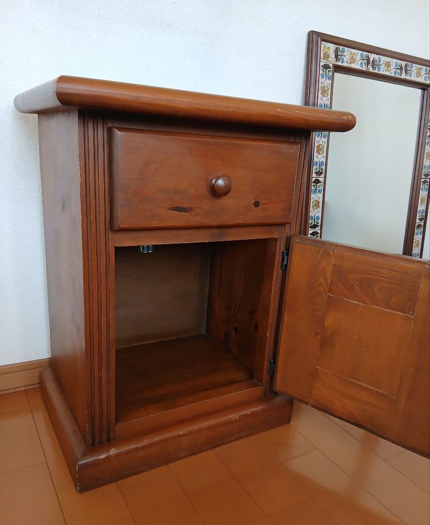 スペイン製バレンシア家具 花柄タイルアンティーク