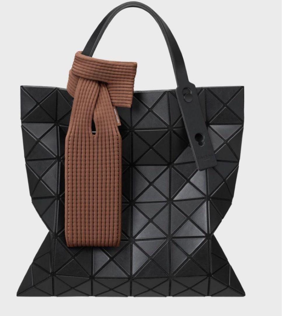 iPhone Pocket by ISSEY MIYAKE ショート シナモン