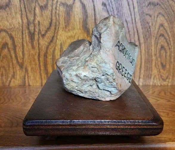 アクロポリスの石の置物