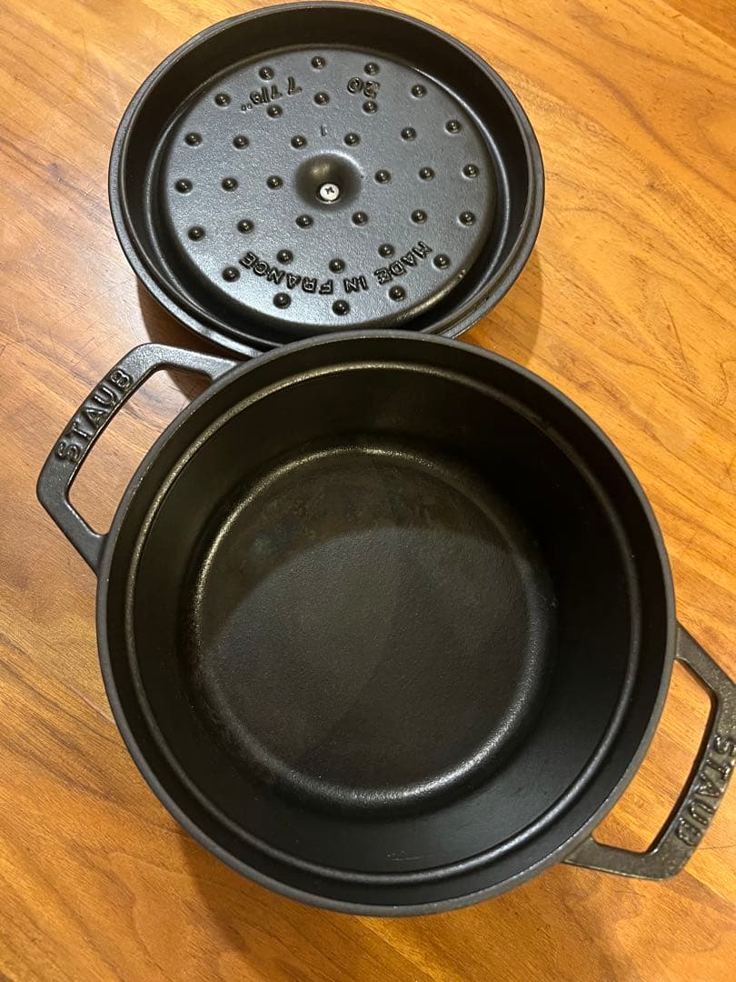 STAUB ストウブ ピコ・ココット ラウンド 20cm ブラック
