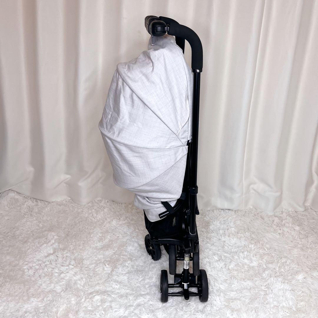 極美品✨コンビ　 コムペット ミリミリライト ペットカート　折りたたみ