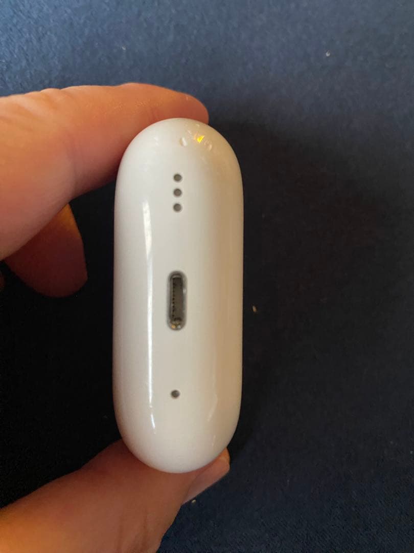 AirPods PRO 2 本体 ホワイト 充電ケース付き