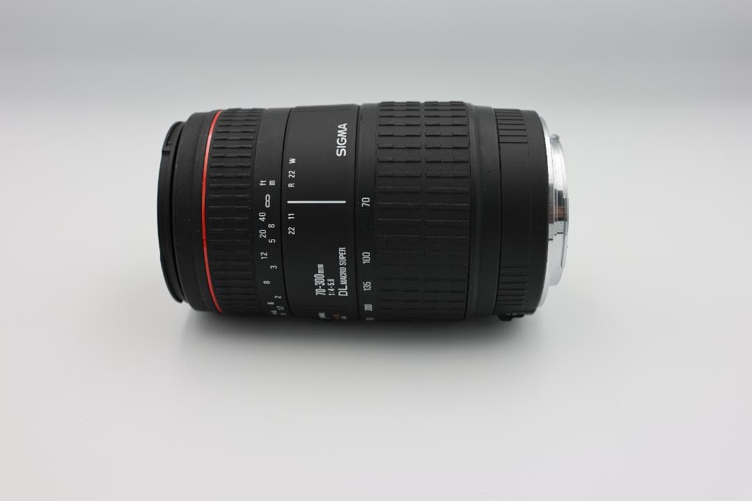 Canon EOS Kiss X3/デジタル一眼レフカメラ本体＋レンズ付き