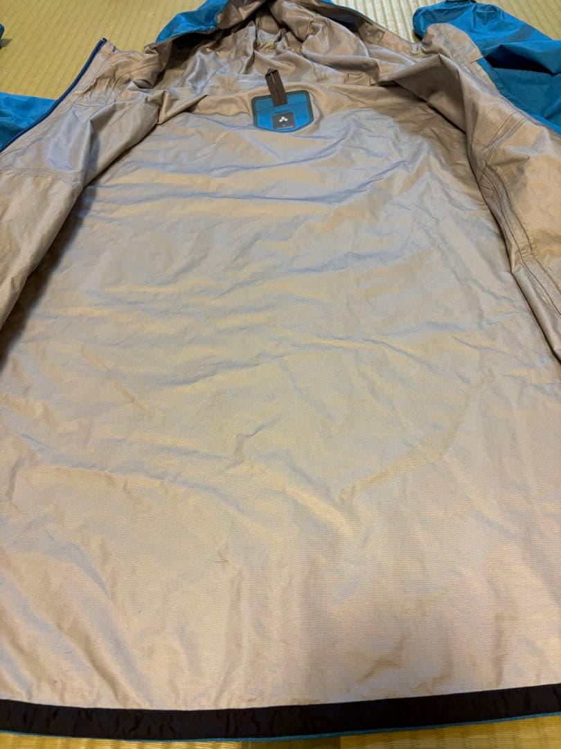 モンベル　ゴアテックスジャケット　ブルー、L 綺麗な状態です。