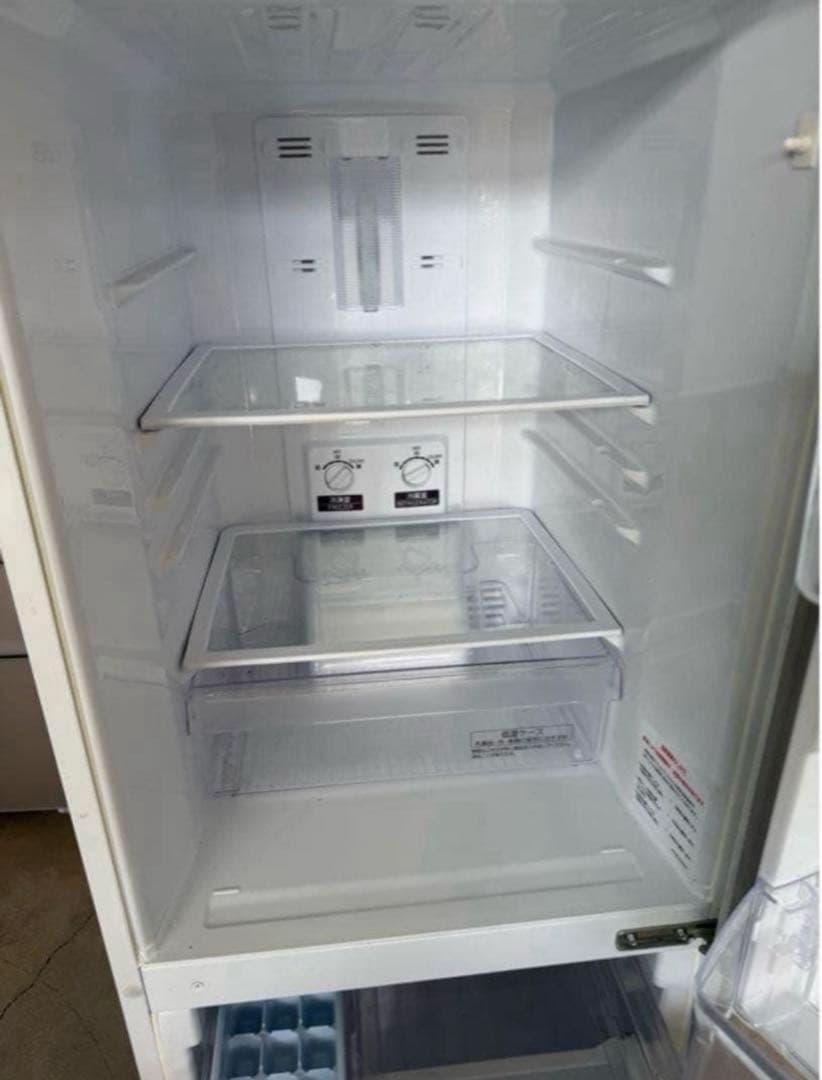 2017年式 146L 三菱 冷蔵庫 MR-P15EC-KW