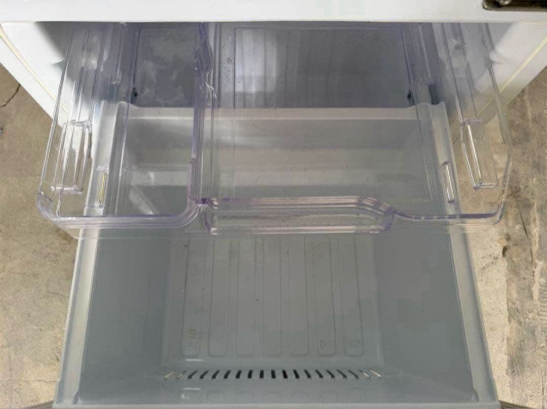 2017年式 146L 三菱 冷蔵庫 MR-P15EC-KW