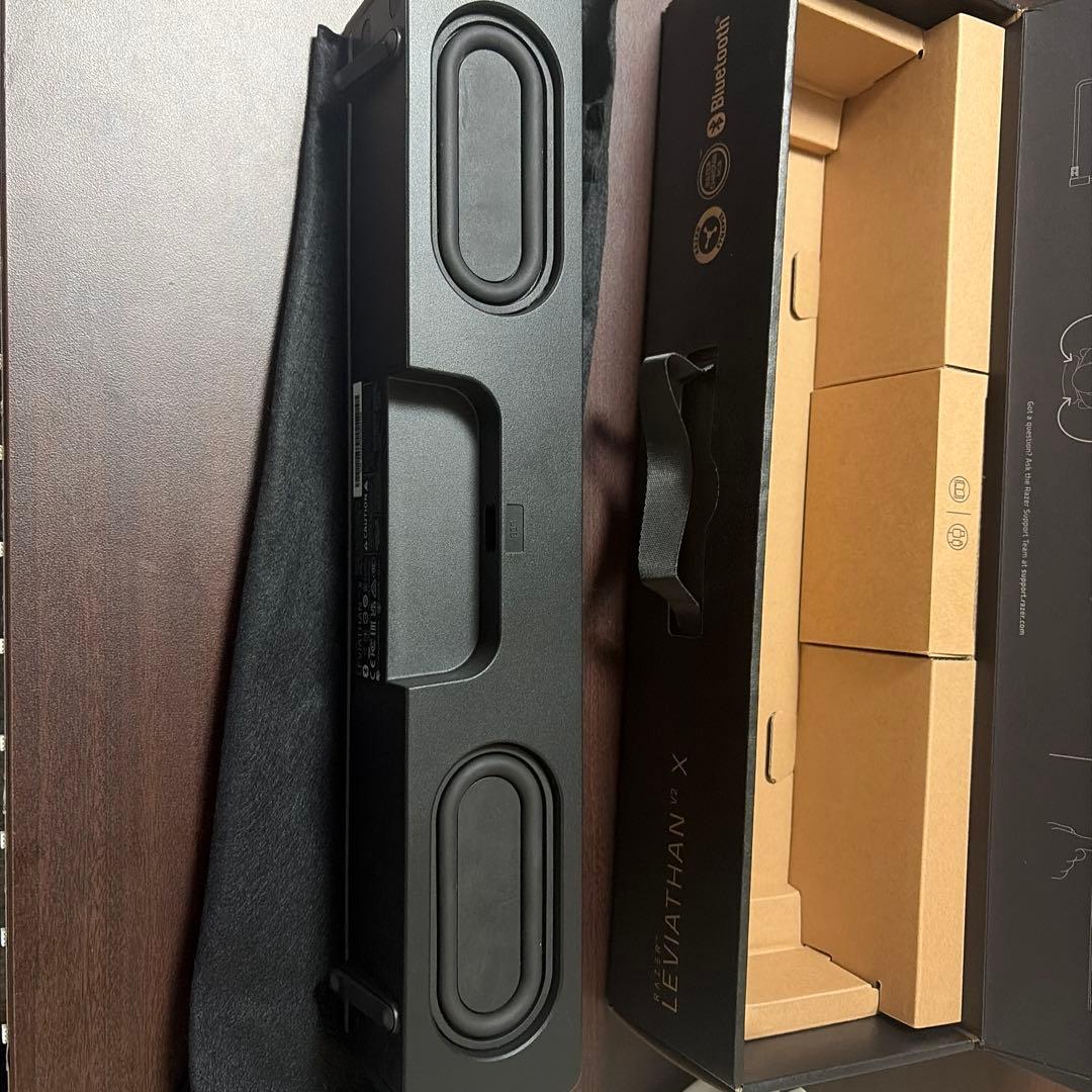 RAZER Leviathan V2 スピーカー