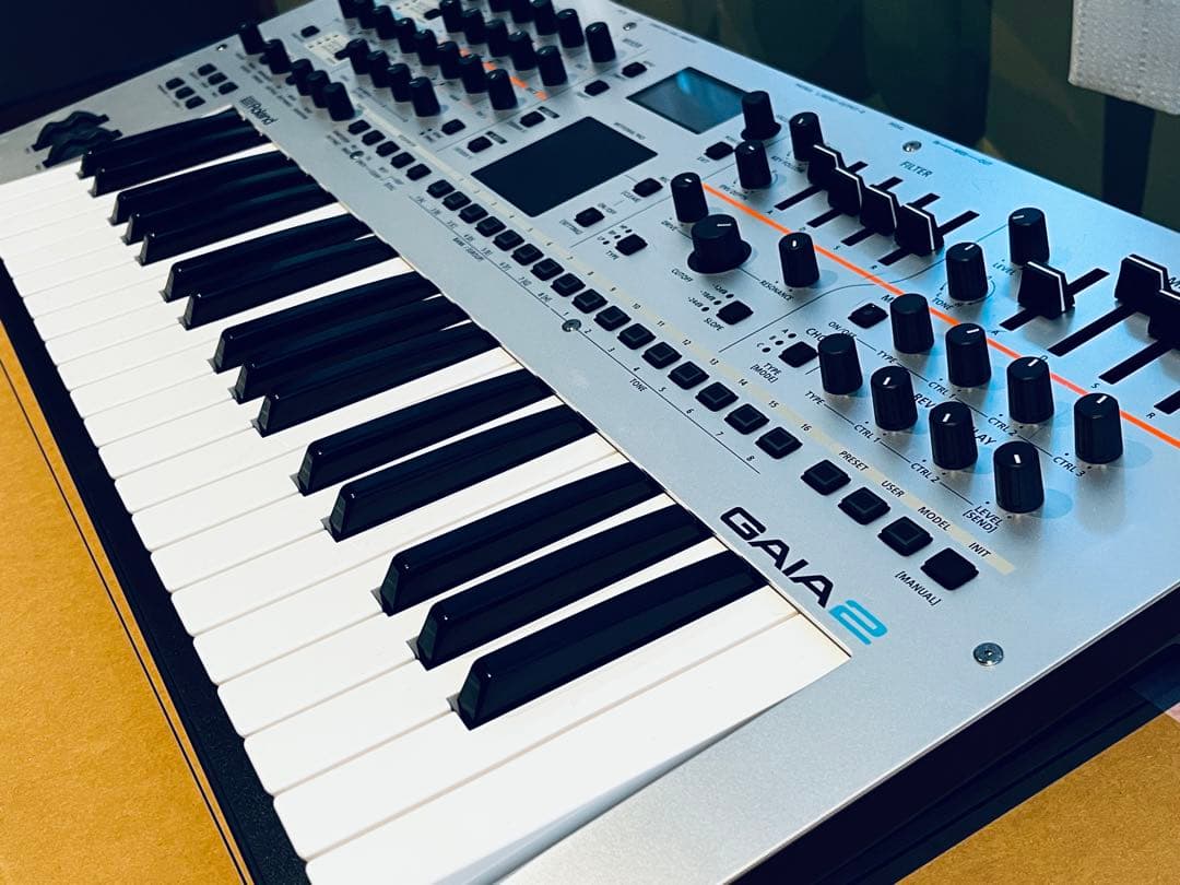 Roland GAIA2 シンセサイザー 37鍵 ほぼ未使用+TSケーブル2本
