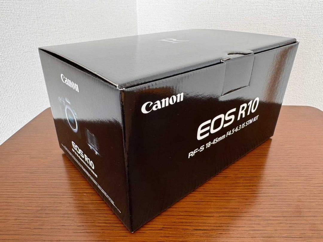 【新品未使用】Canon EOS R10 RF-S 18-45mm キット