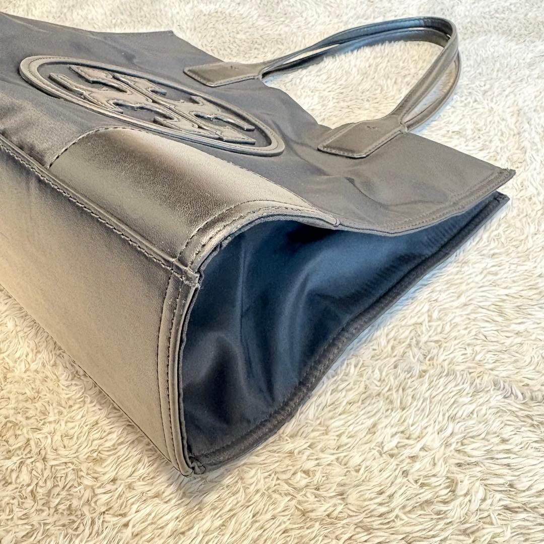 TORY BURCH トリバーチ ナイロントートバッグ ブラック 軽量A4収納可