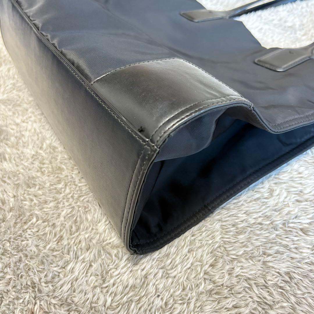 TORY BURCH トリバーチ ナイロントートバッグ ブラック 軽量A4収納可