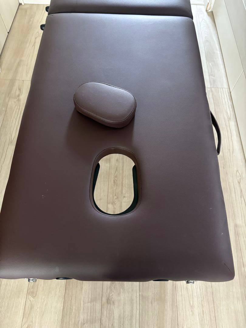 折りたたみマッサージテーブル 茶色