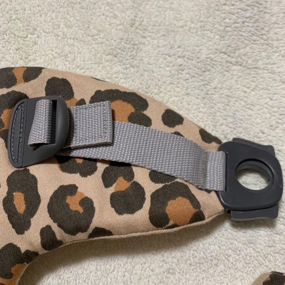 ベビービョルン　ベビーキャリア mini レオパード　ヒョウ柄　赤ちゃん