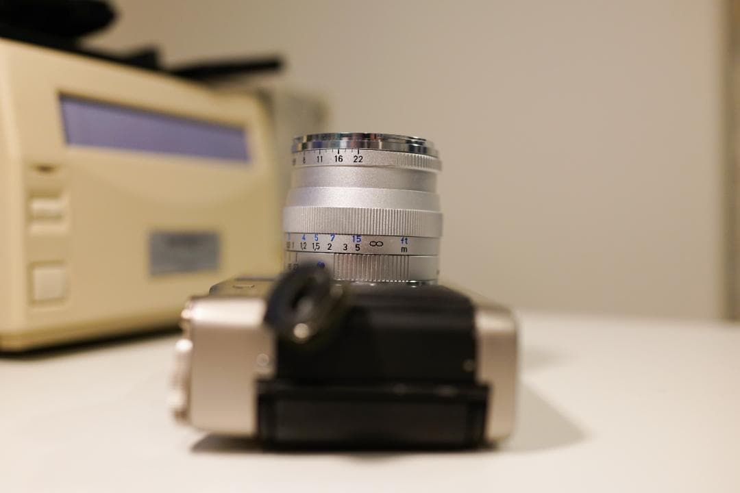 フィルムカメラ Konica HEXAR RF Limited + Zeiss ZM 35 F2