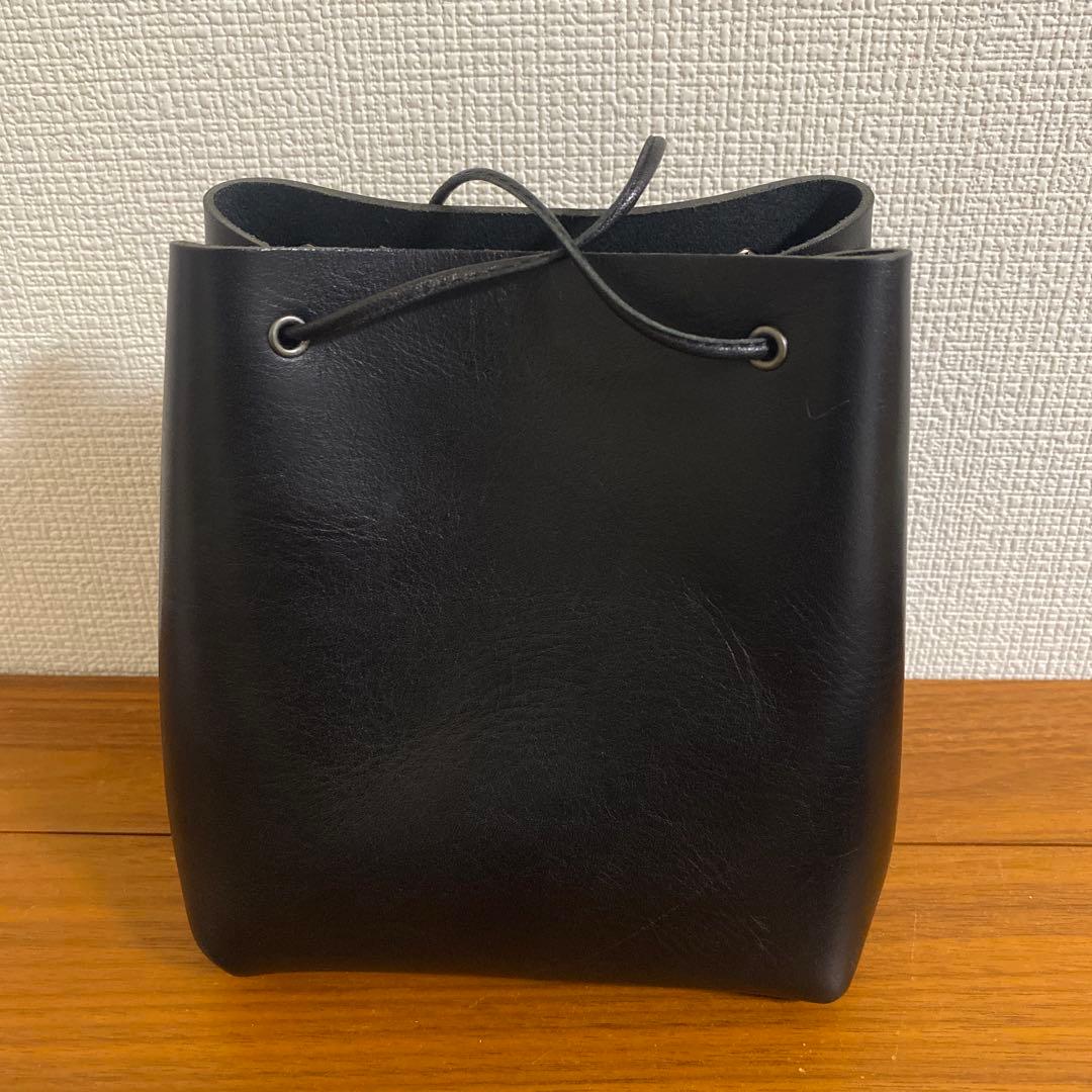 molvar ショルダーバッグ