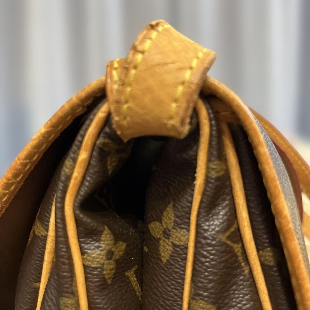 【Louis Vuitton】ソミュール30(ショルダーバック)