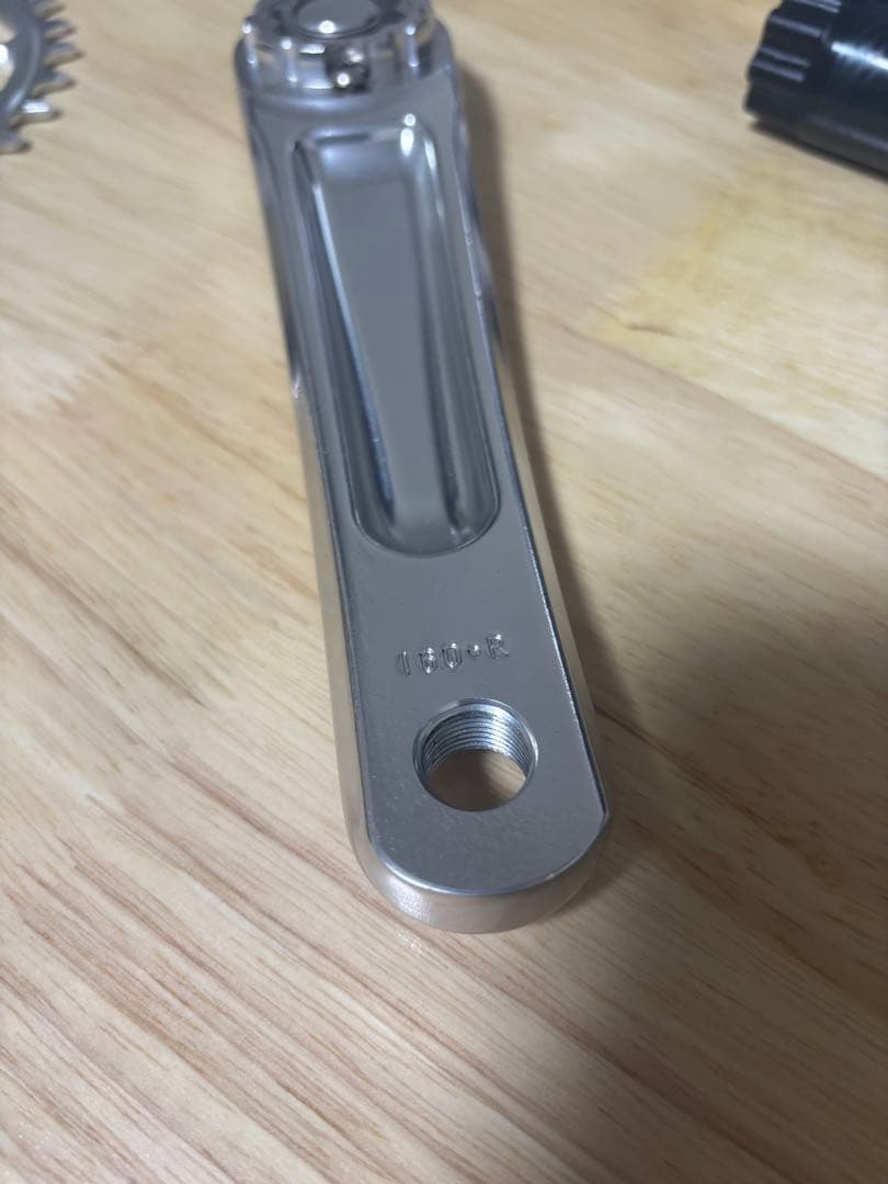 FORMOSA アルミクランク SILVER チェーンリング32T BB