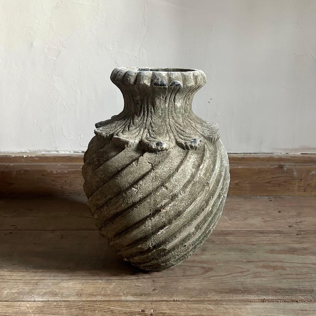 フランスアンティーク 花器 鉢植え 大型ストーンポット 螺旋模様　高さ47.5