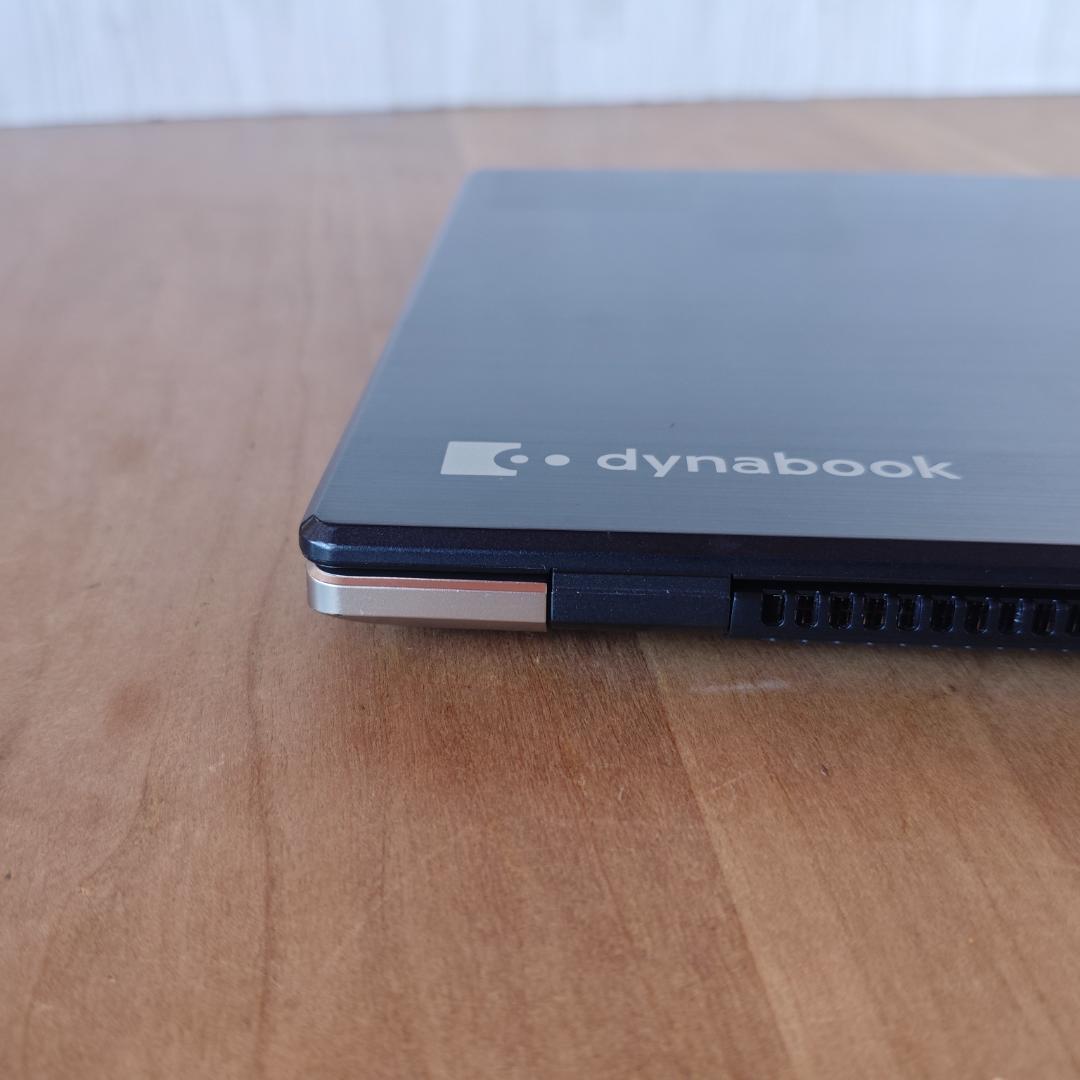 バッテリ優秀！ dynabook G83/FS 16/256GB 第10世代⑦