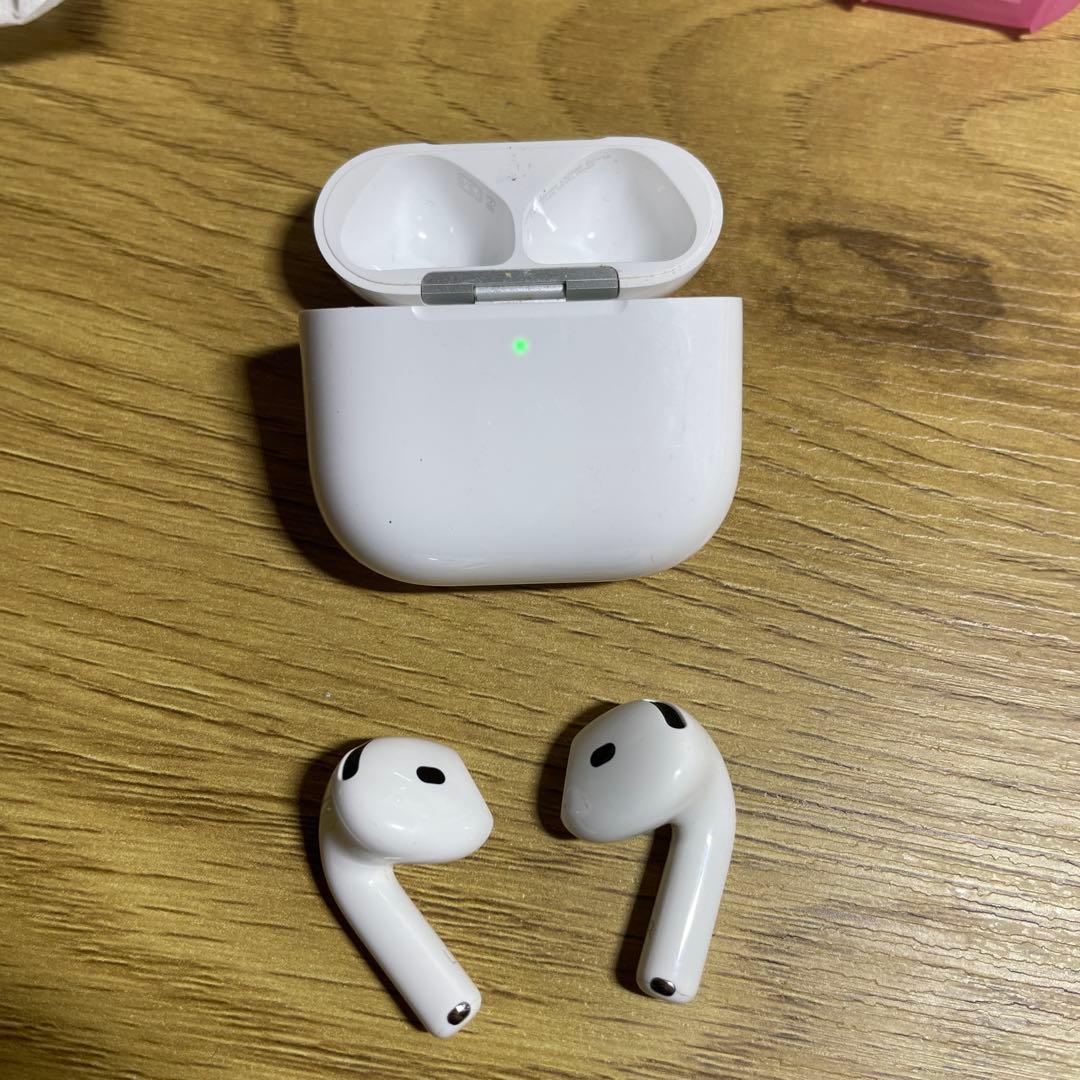 Apple Airpods 第4世代　ノイズキャンセリング付き なし