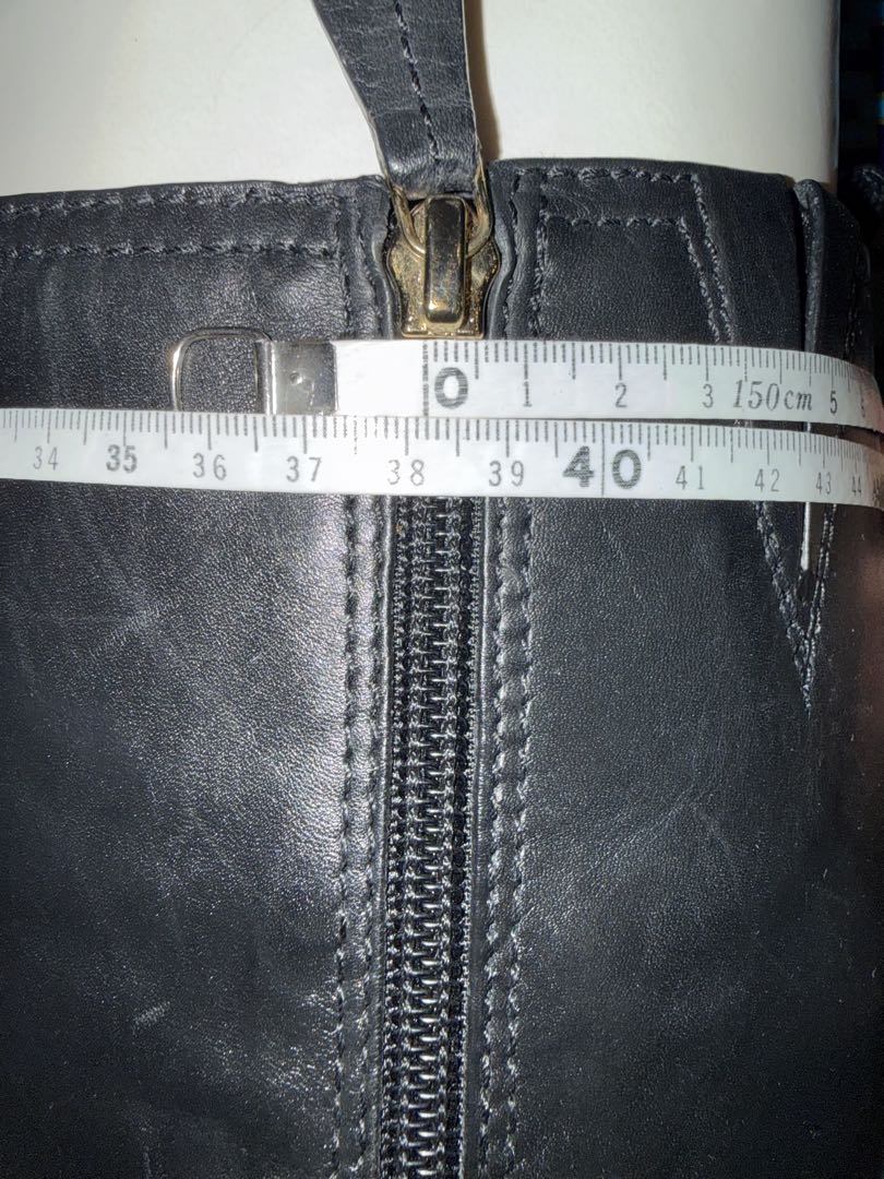 トリーバーチブラックレザー ロングブーツ