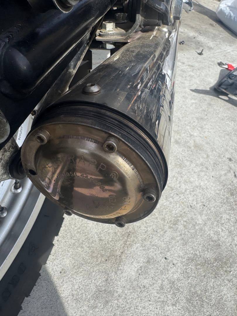 sr400 マフラー スリップオン　スーパートラップ　スパトラ　サイレンサーのみ