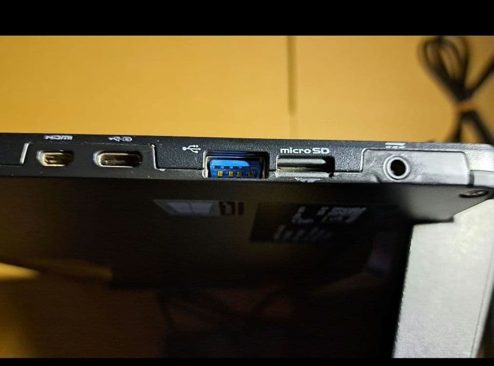 win11 タブレット スタンド付き バッテリー新品　初期不良保証付き13.3