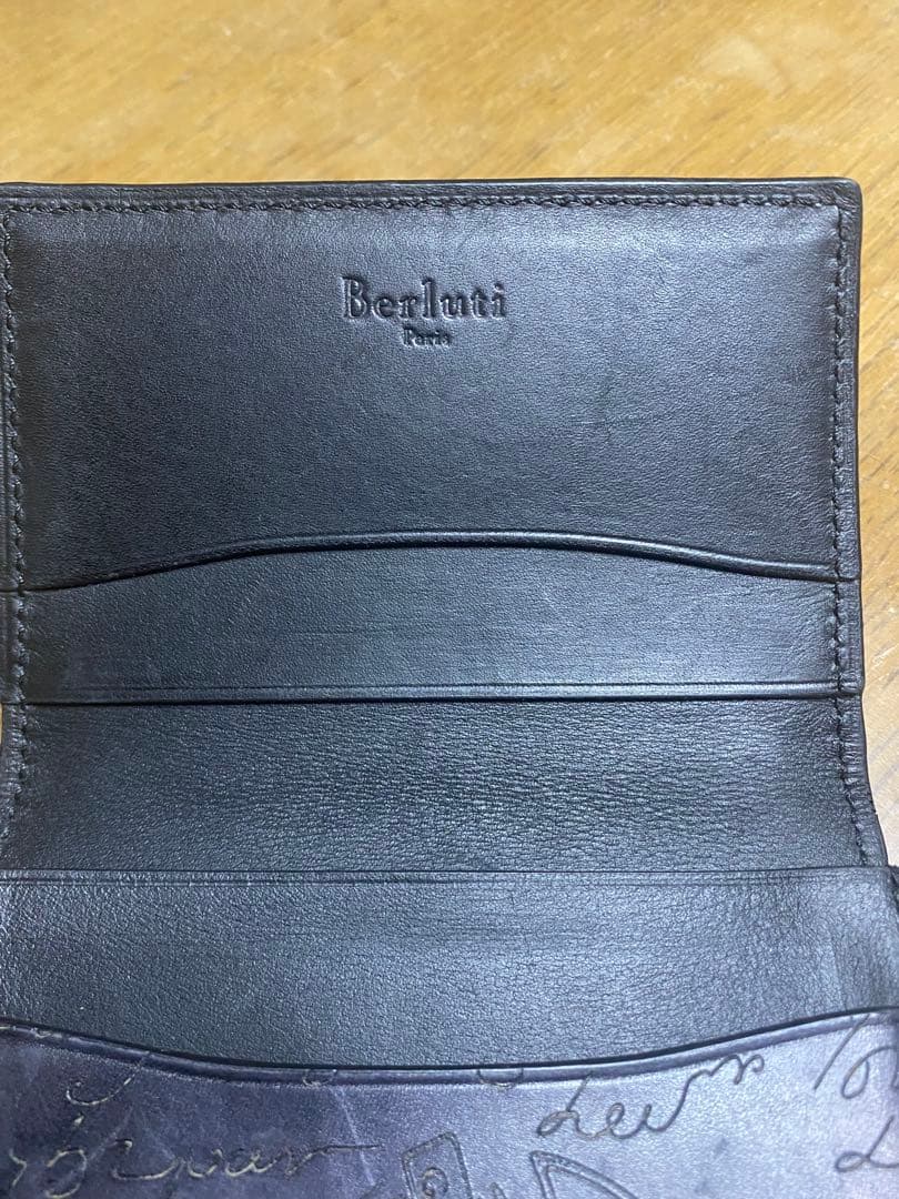 ベルルッティ　名刺入れ