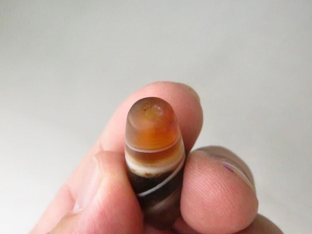 縞瑪瑙のビーズ